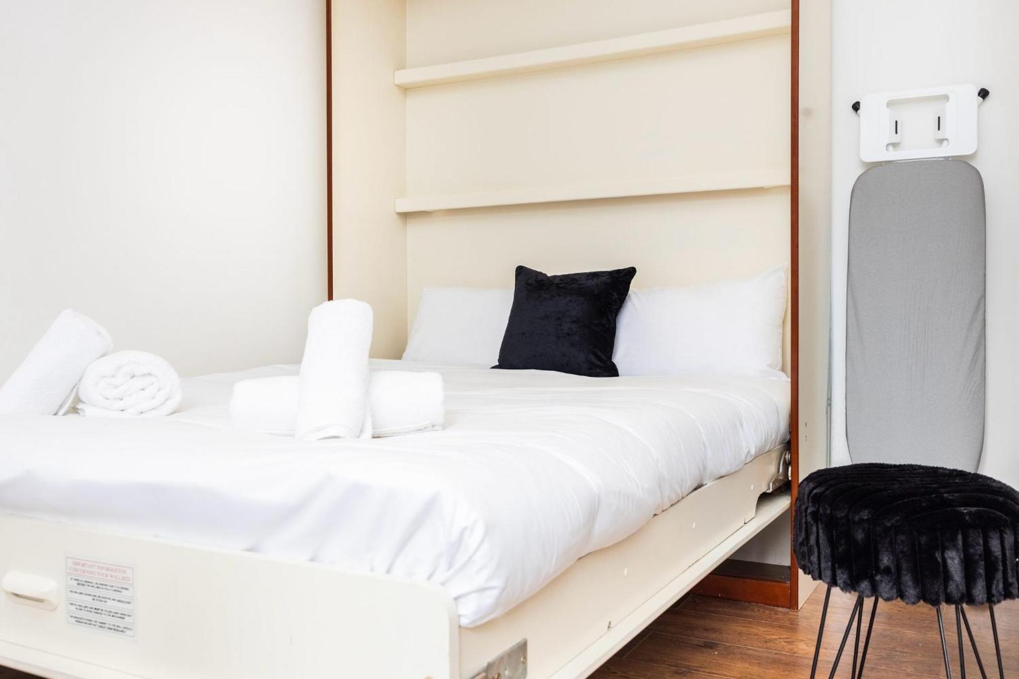 Stylish Studio Apartment In Fulham Londres Exterior foto